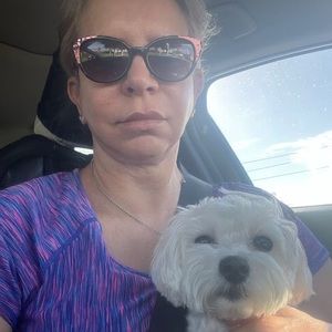 Meet your Posher, Leticia